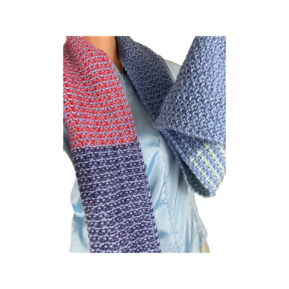 HANDMADE Y2K PATCHWORK SCARF - Picture 3 of 4